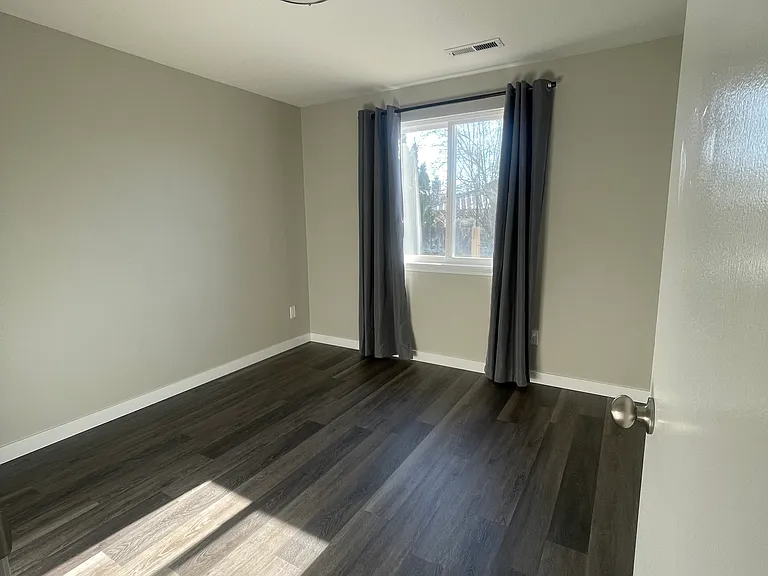 13505 NE 93rd Cir — Photo 5