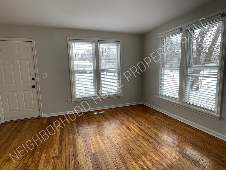 2450 Gerald Ave — Photo 3