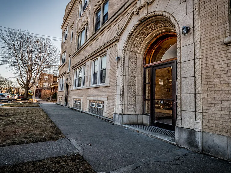 7701 S Ashland Ave — Photo 8