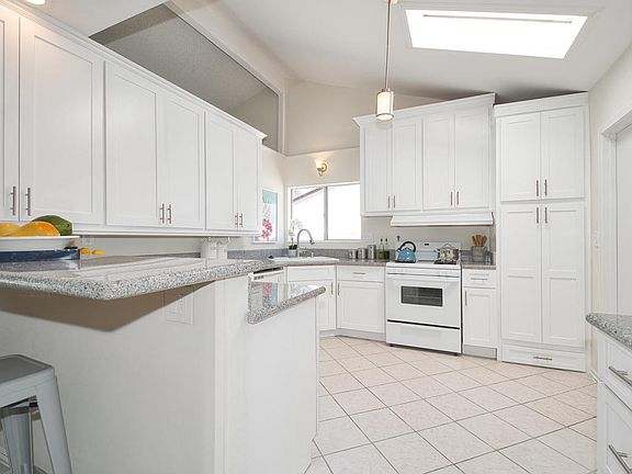 4th image of 3523 E Germain St