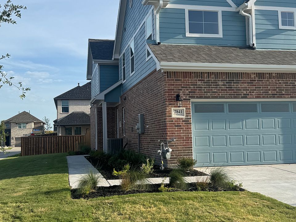2nd image of 2841 Concord Dr