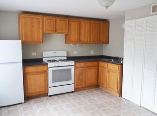 1606 Greenleaf St #1, Evanston, IL 60202