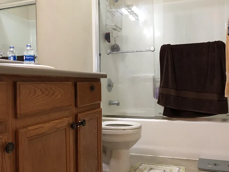 Main bathroom - upstairs