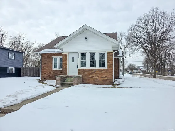 2001 Frances Ave, Elkhart, IN 46516