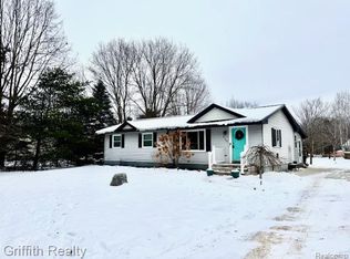 3148 Hogback Rd, Fowlerville, MI 48836