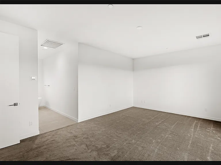 350 Solitude Peak Ln — Photo 18