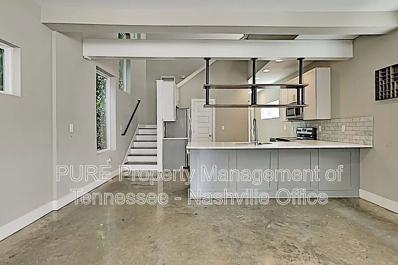 3 bed, 3.0 bath, 1680 sqft, $2,966 — Photo 4