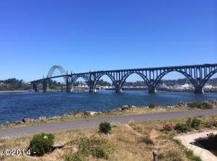 234 SW 27th St, Newport, OR 97365