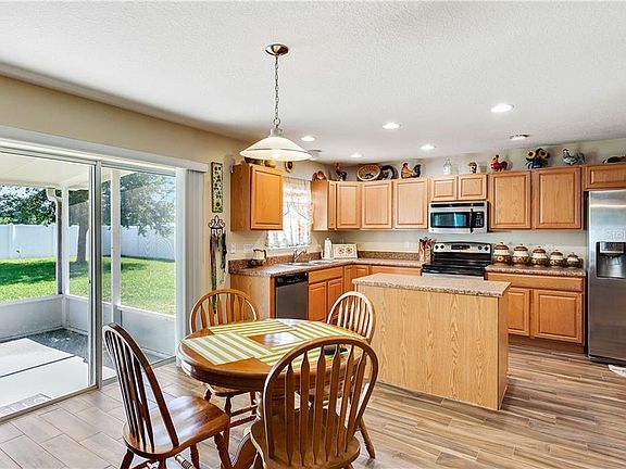 4th image of 476 Pine Shadow Ln