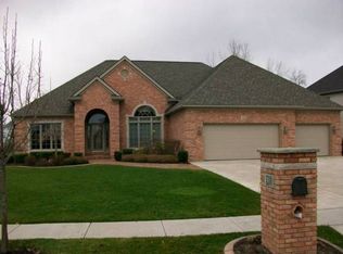 130 Promenade Ln, Buffalo, NY 14221