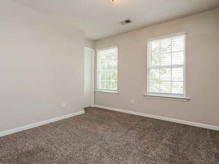 1002 Allegiance Dr — Photo 15
