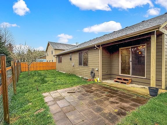 5th image of 1730 Pacific Ridge Ln