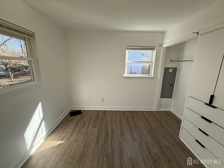 1060 Terrace Blvd — Photo 6