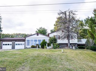 939 Loop Rd, Gerrardstown, WV 25420