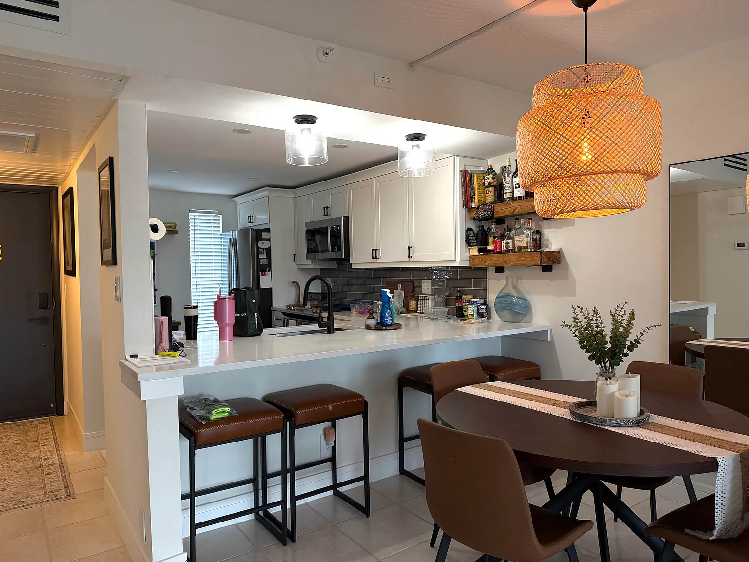 2 bed, 2.0 bath, 1095 sqft, $3,500 — Photo 1