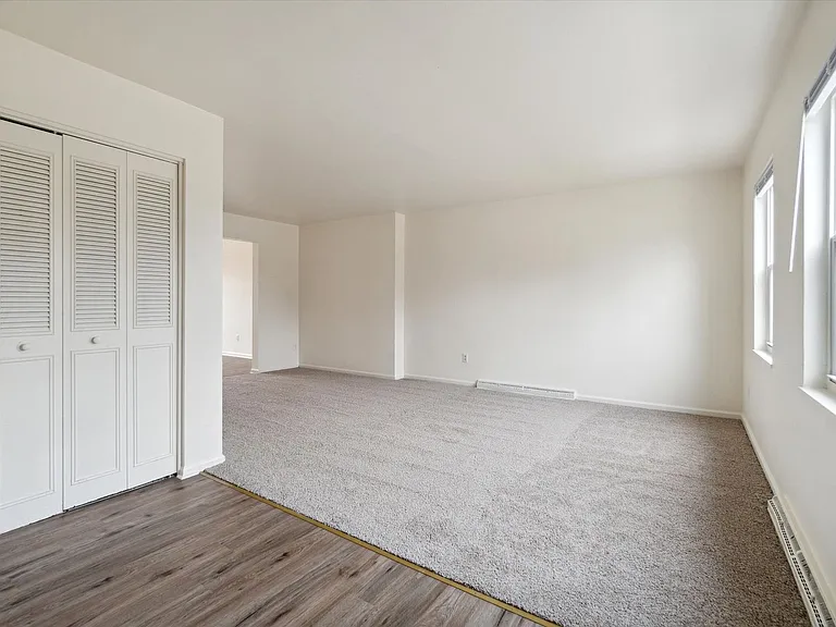 2601 Germain Dr — Photo 4