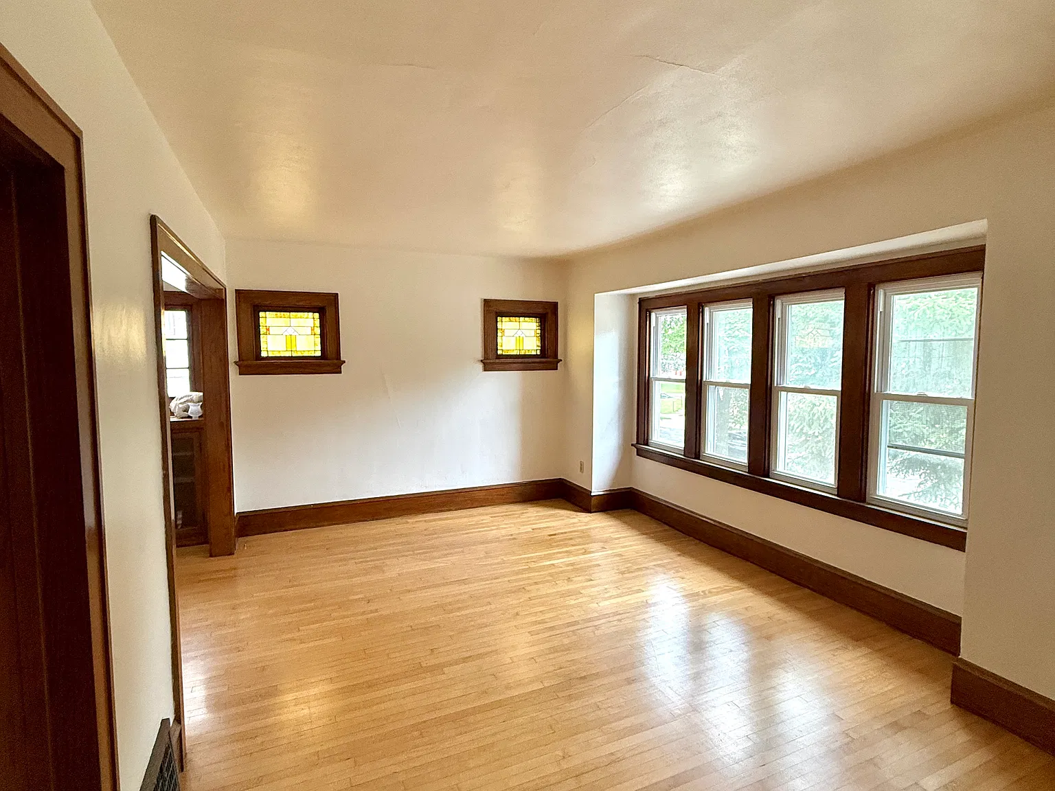 2 bed, 1010 sqft, $1,695 — Photo 1