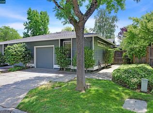 3 Josefa Pl, Moraga, CA 94556