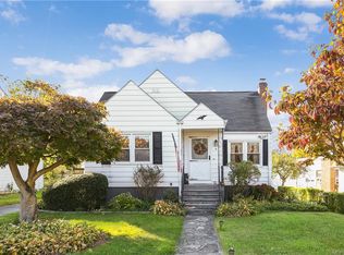 6 Mohegan Rd, Ossining, NY 10562