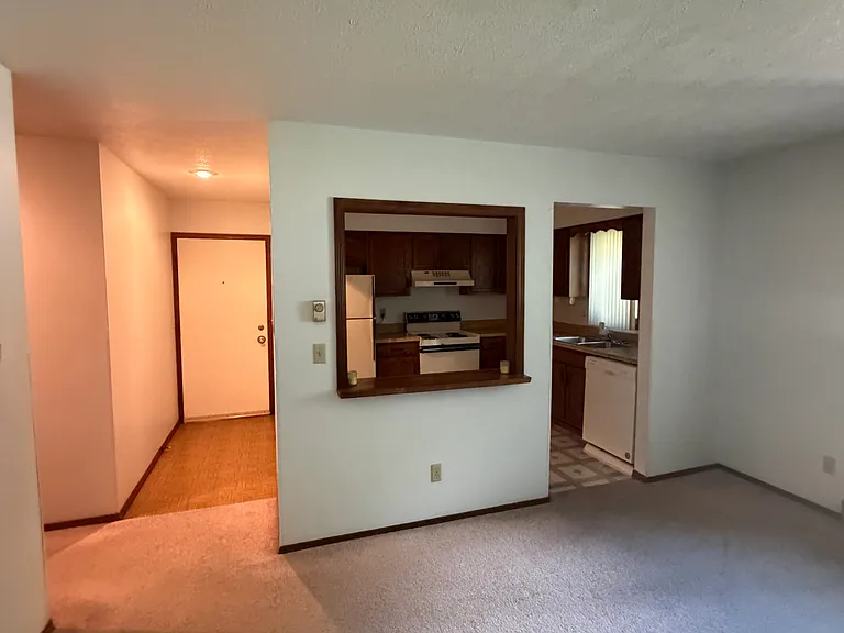 4726 Trevor Cir #1 — Photo 3