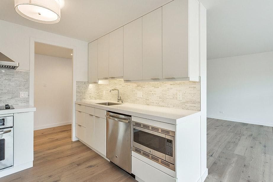 1st image of 2200 Pacific Ave APT 4B