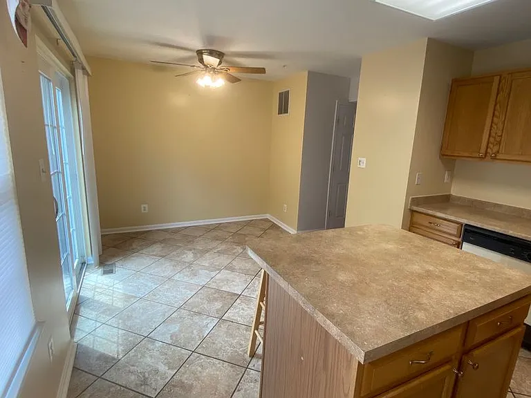 203 Glen View Ter — Photo 7