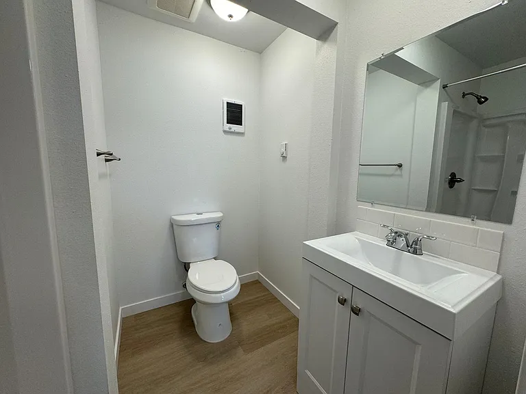 Greenwood Apartments — Photo 19