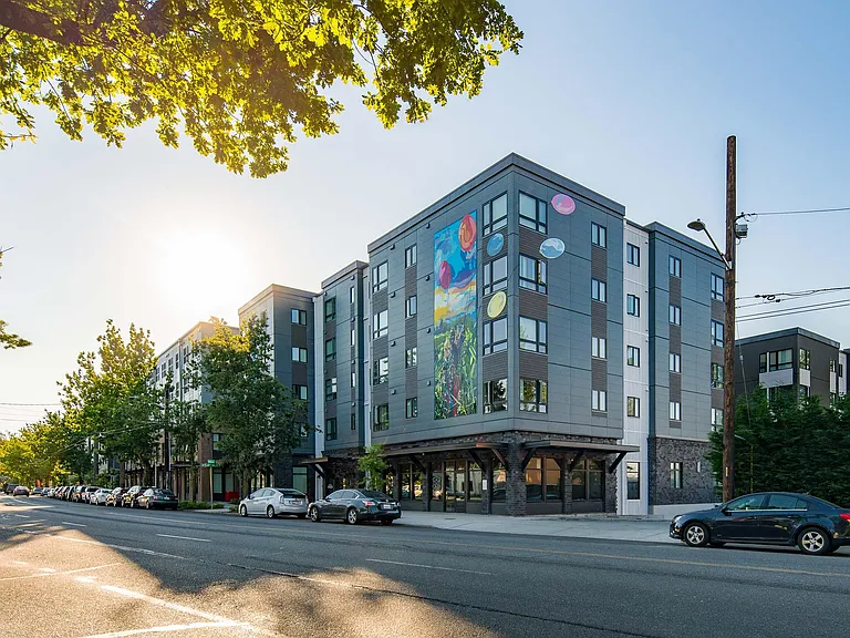 9400 Rainier Ave S — Photo 37