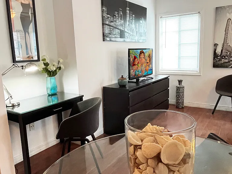 511 NE 75th St #2 — Photo 6