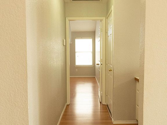 4th image of 4313 Waskom Dr