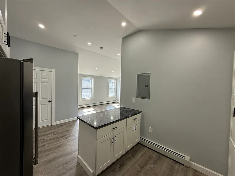 126 Cross St #3 — Photo 6