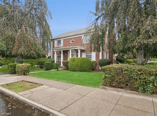 87 Elton St, West Hempstead, NY 11552