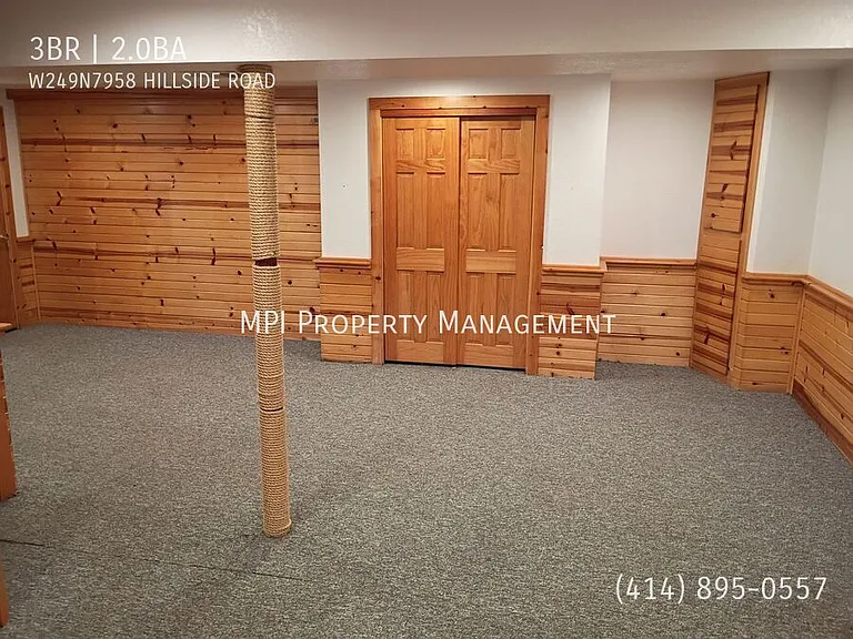 W249N7958 Hillside Rd — Photo 12