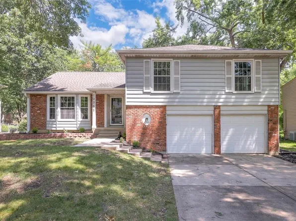 10061 Bluejacket Dr, Overland Park, KS 66214