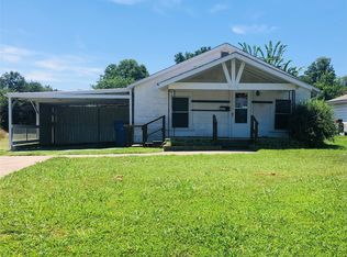 1129 E Maple St, Cushing, OK 74023