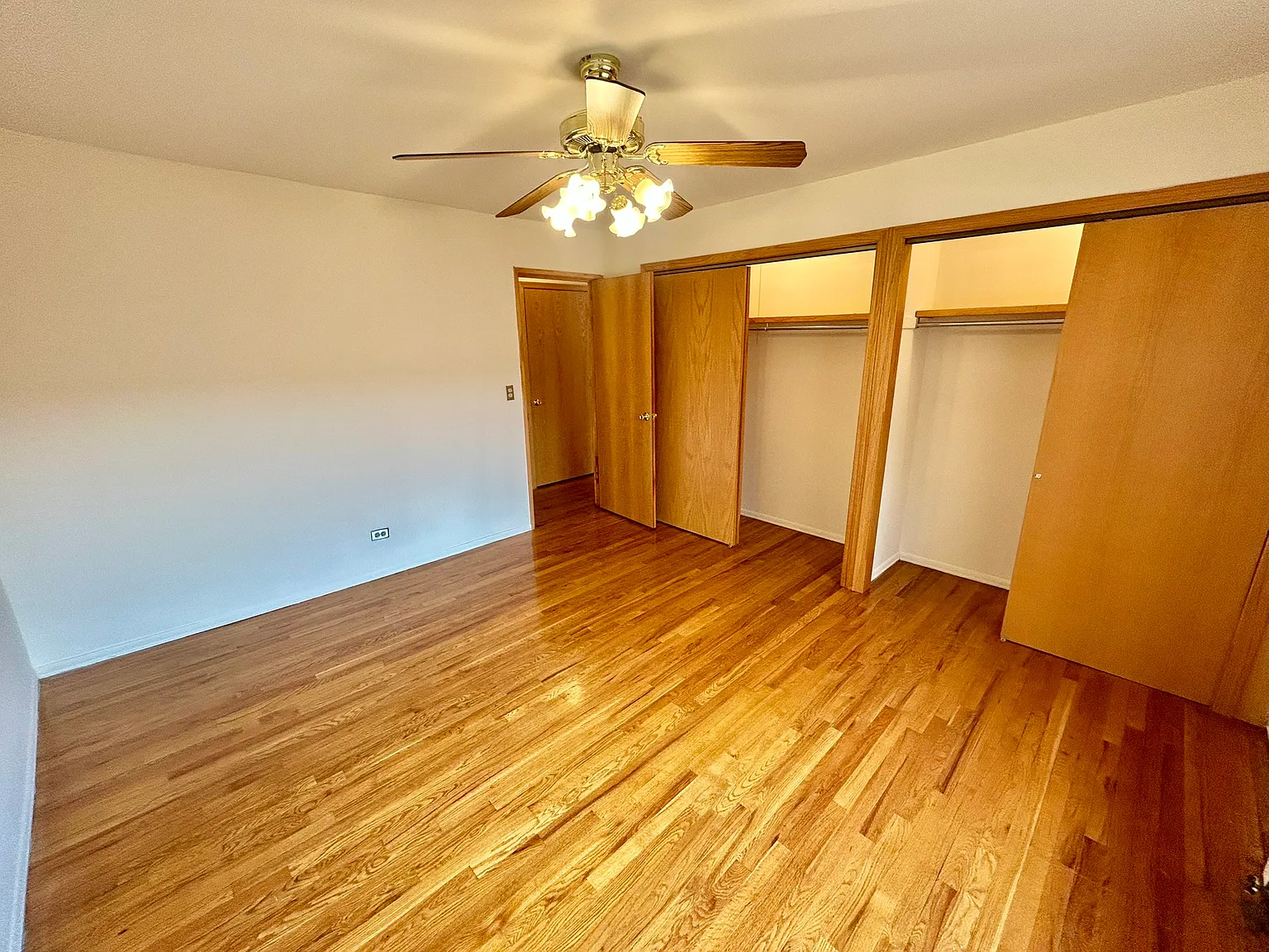 531 W Deming Place — Photo 4