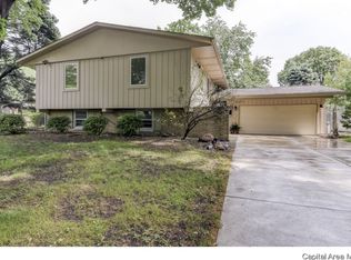 66 Pinehurst Dr, Springfield, IL 62704