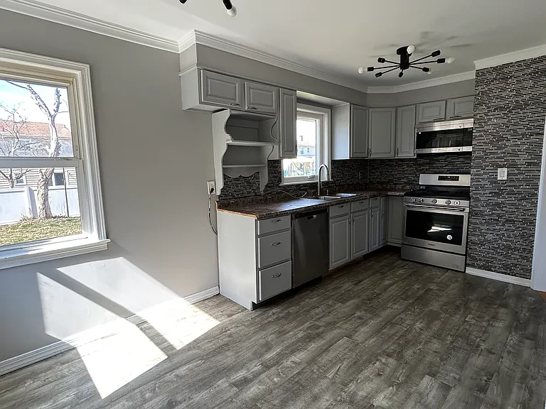 1208 Stockton Rd — Photo 4
