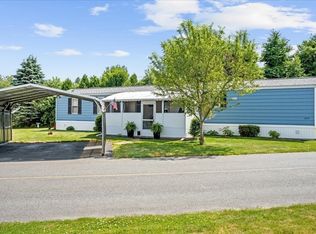 223 Park Cir, Sturbridge, MA 01566