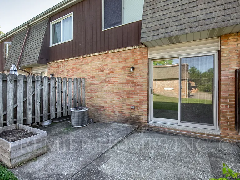 3706 Martindale Rd NE — Photo 20