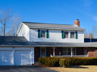 6 Sunset Dr, Altamont, NY 12009