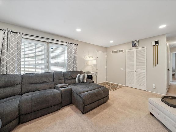 4th image of 1514 Kingsford Dr