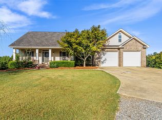 595 Neros Rock Ln, Eclectic, AL 36024