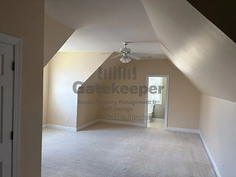 208 Lenox Dr — Photo 16