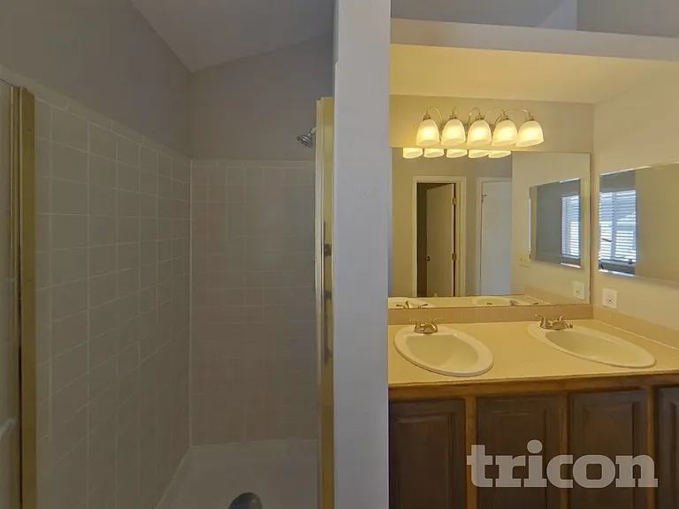 6325 Blazing Star Dr — Photo 5
