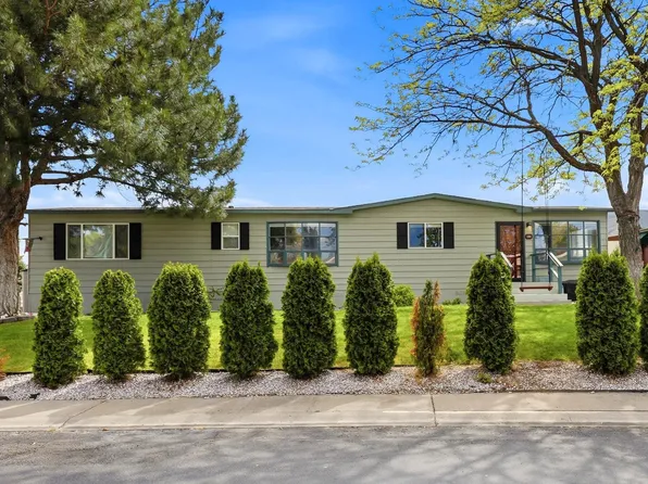 240 Skyline Dr, Richland, WA 99352