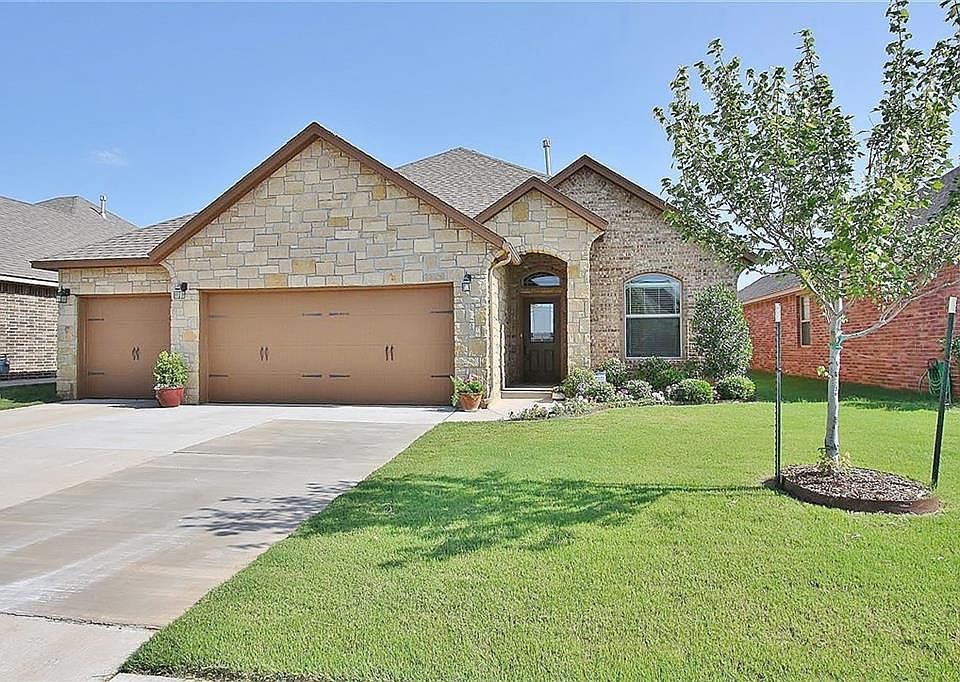 1st image of 9120 NW 140th St