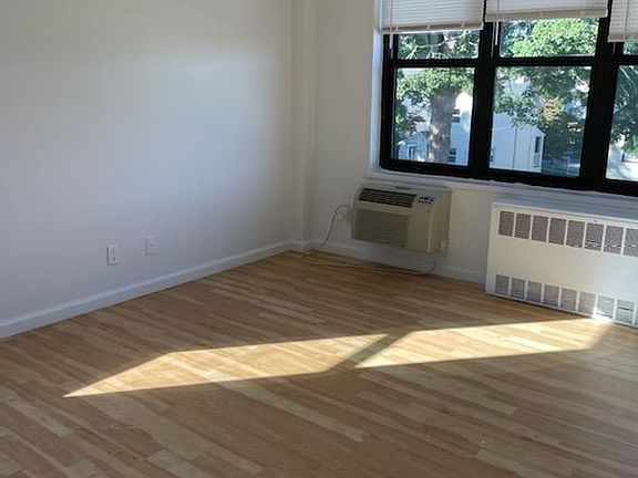 2nd image of 47 Davis Ave APT 2A