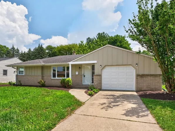 1904 Beckett Pl, Rockford, IL 61108