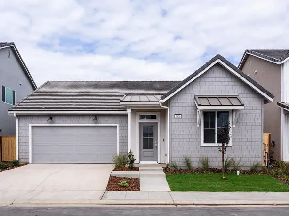 1856 N Phillip Ave, Clovis, CA 93619